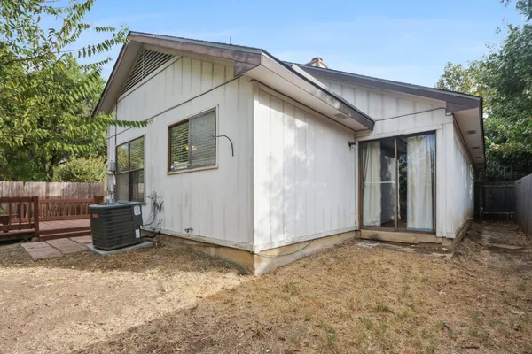 $1,850 | 2407 Dowd Lane, Austin, TX 78728