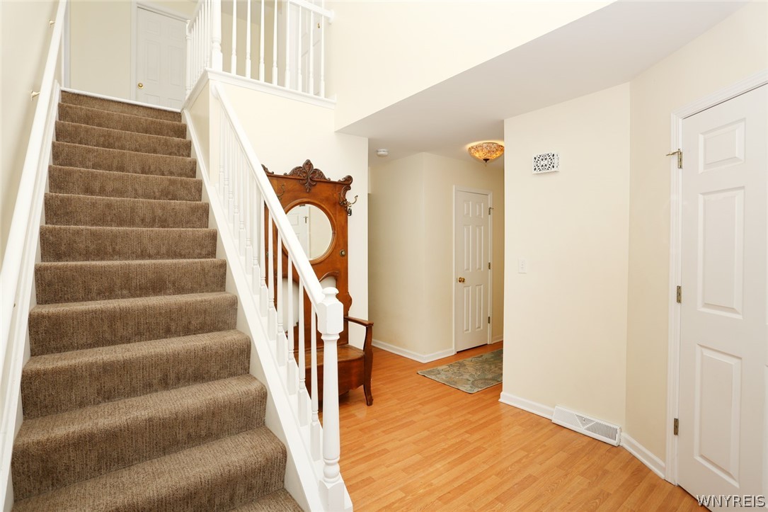 2276 Lakeview Road Hamburg, NY 14085 - Photo 14 of 49