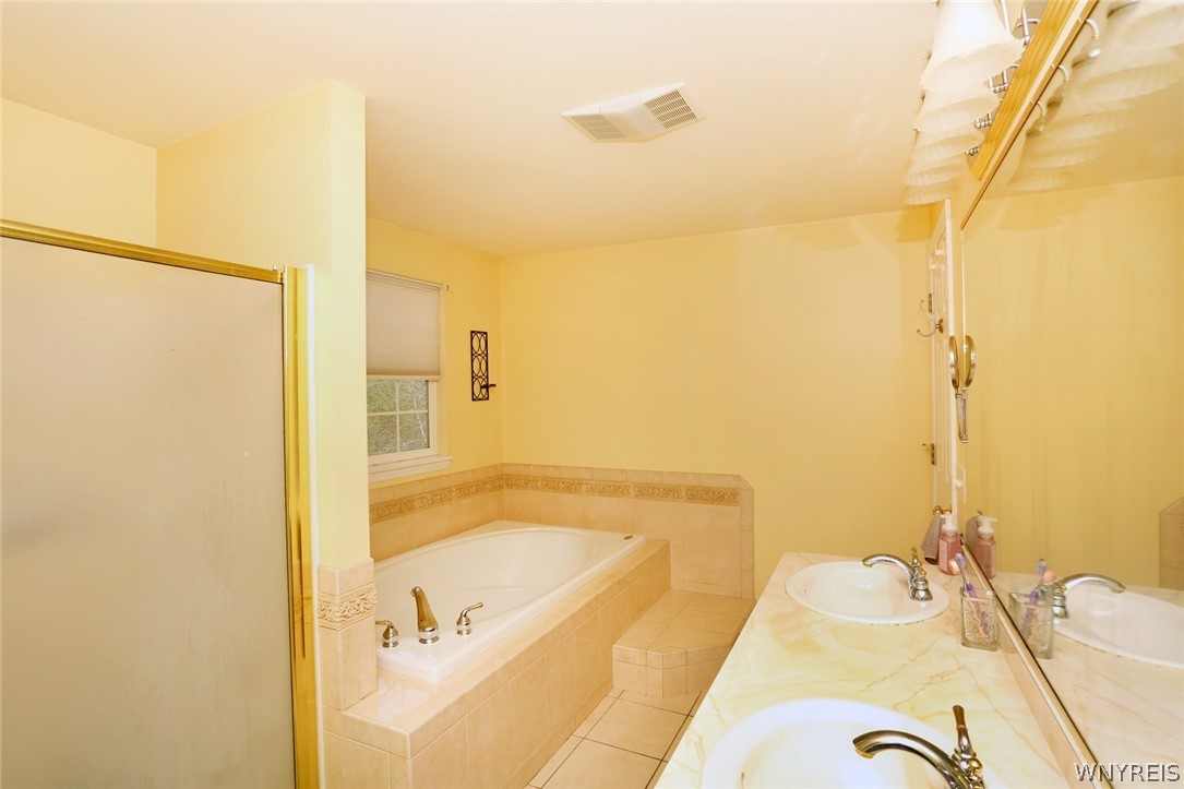 2276 Lakeview Road Hamburg, NY 14085 - Photo 35 of 49