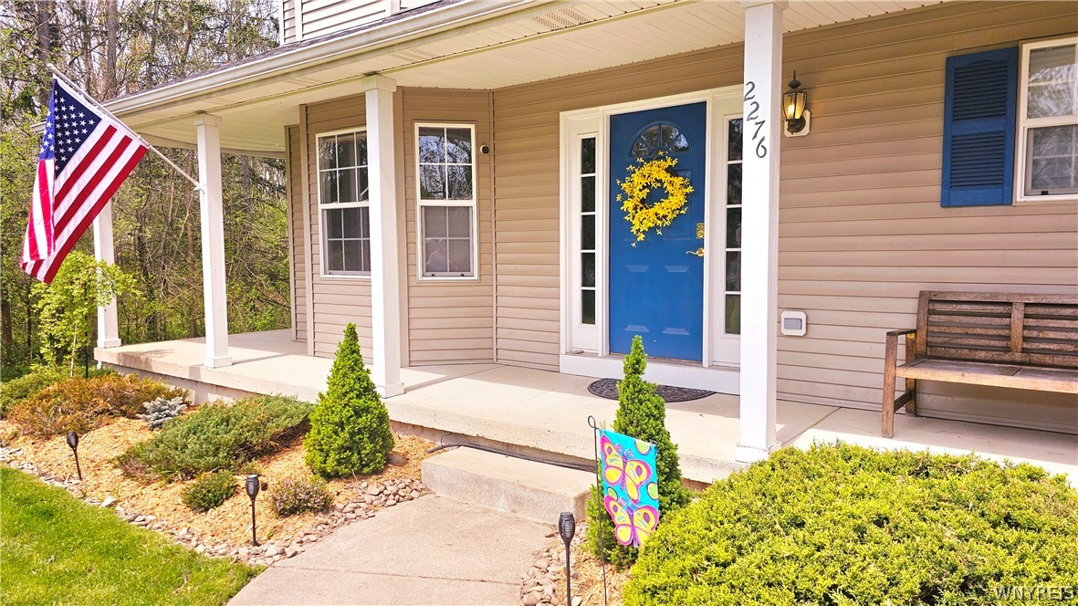 2276 Lakeview Road Hamburg, NY 14085 - Photo 4 of 49