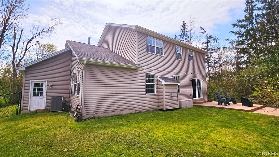 2276 Lakeview Road Hamburg, NY 14085 - Photo 9 of 49