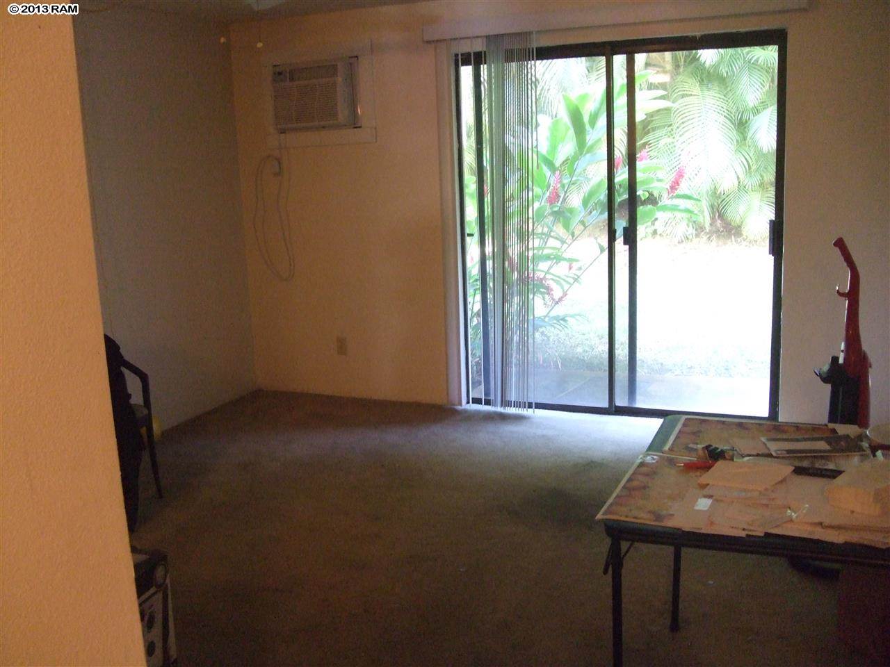 2747 South Kihei Road, Unit F106 Kihei, HI 96753 - Photo 5 of 6 a room with a window