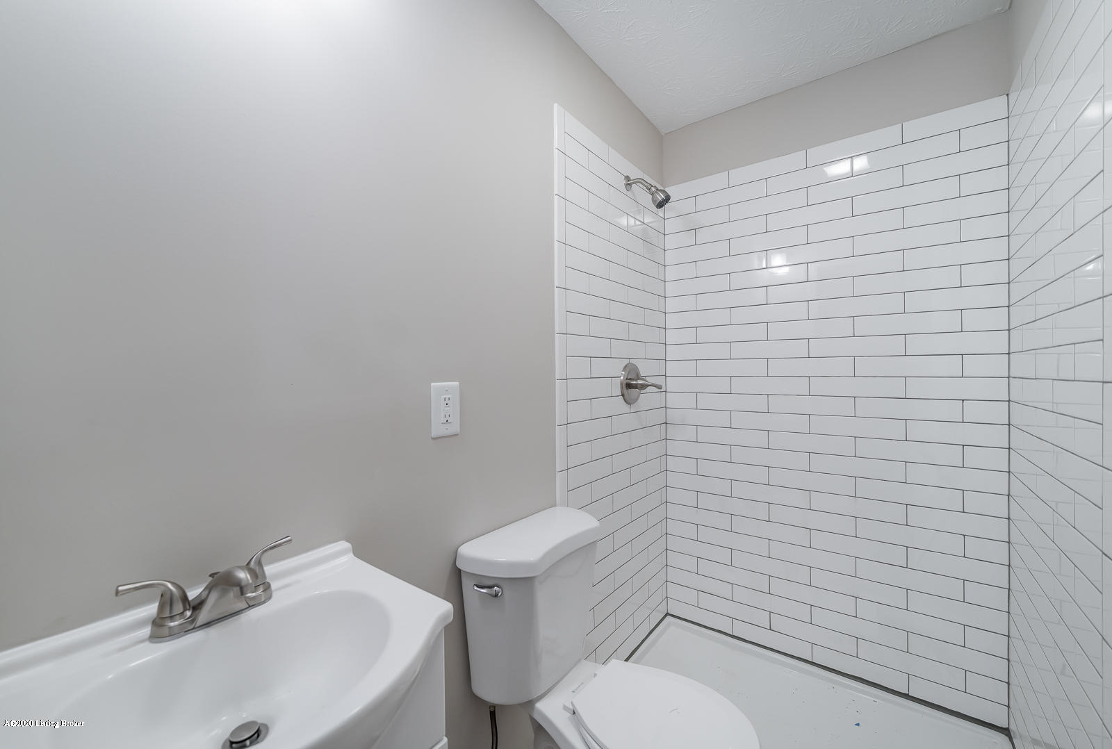 1026 Runell Road Louisville, KY 40214 - Photo 28 of 38 1026 Runell Rd L-32