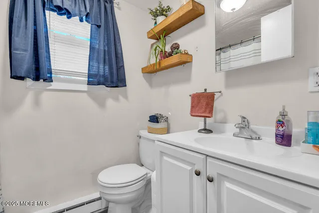 $255,000 | 2 Central Avenue, Waretown, NJ 08758