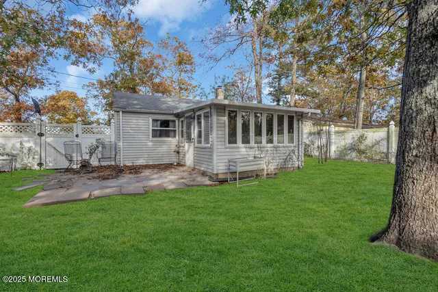 $255,000 | 2 Central Avenue, Waretown, NJ 08758