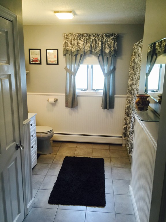 371 Perry Street Fall River, MA 02721 - Photo 18 of 29 Gallery Image 18