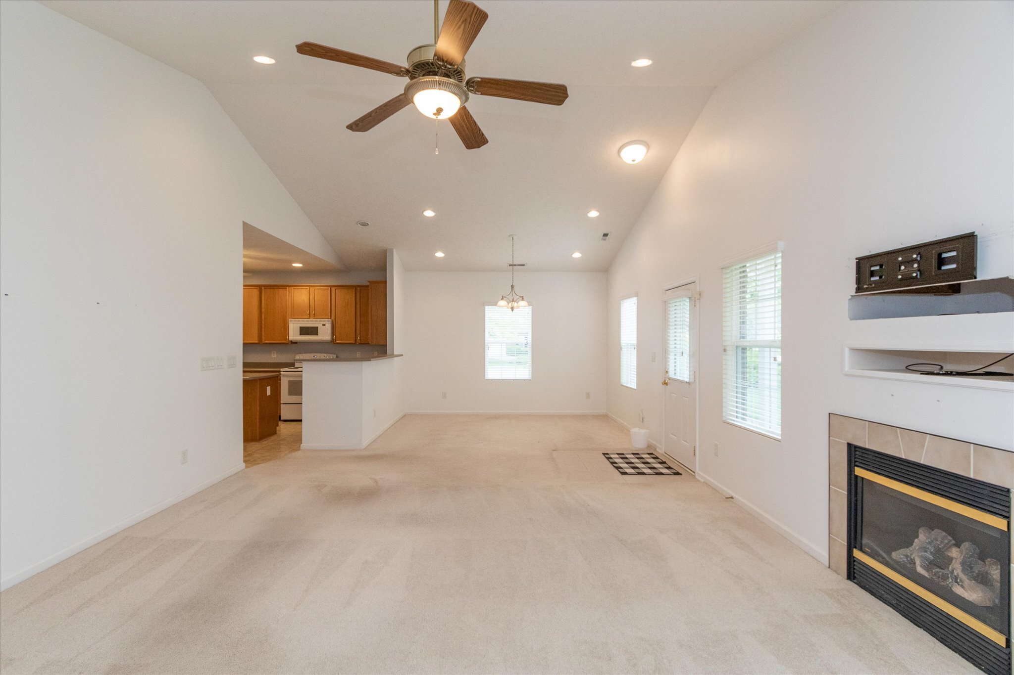 10550 Pine Valley Path Indianapolis, IN 46234 - Photo 4 of 21