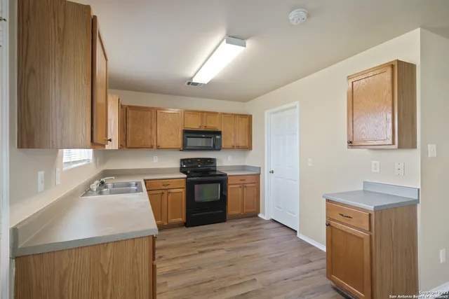 $1,850 | 144 Crest Bluff, Cibolo, TX 78108