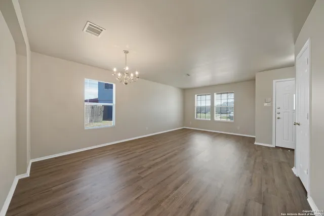 $1,850 | 144 Crest Bluff, Cibolo, TX 78108