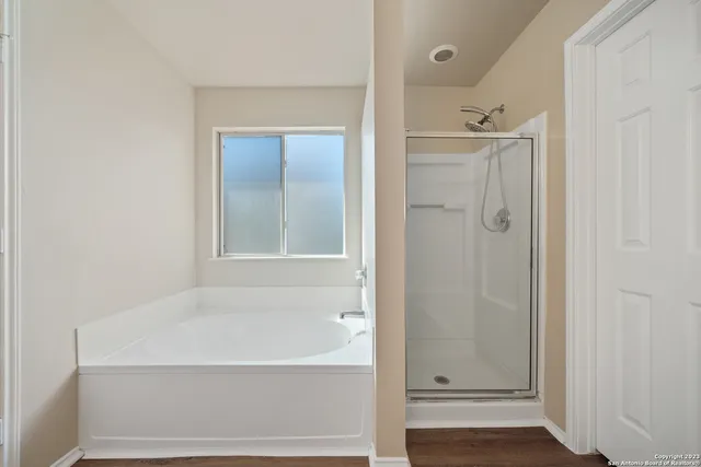 $1,850 | 144 Crest Bluff, Cibolo, TX 78108