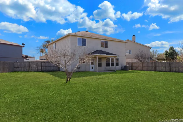 $1,850 | 144 Crest Bluff, Cibolo, TX 78108