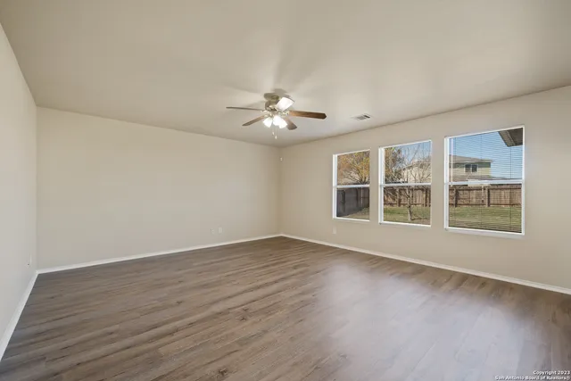 $1,850 | 144 Crest Bluff, Cibolo, TX 78108