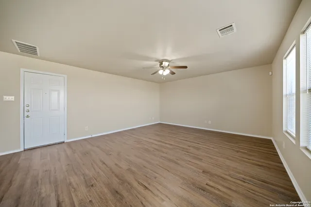 $1,850 | 144 Crest Bluff, Cibolo, TX 78108