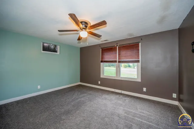 $325,000 | 550 Northwest 58th Street, Topeka, KS 66617