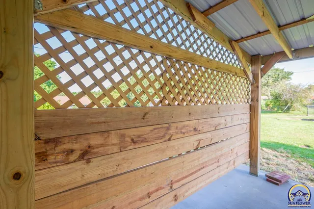 $325,000 | 550 Northwest 58th Street, Topeka, KS 66617