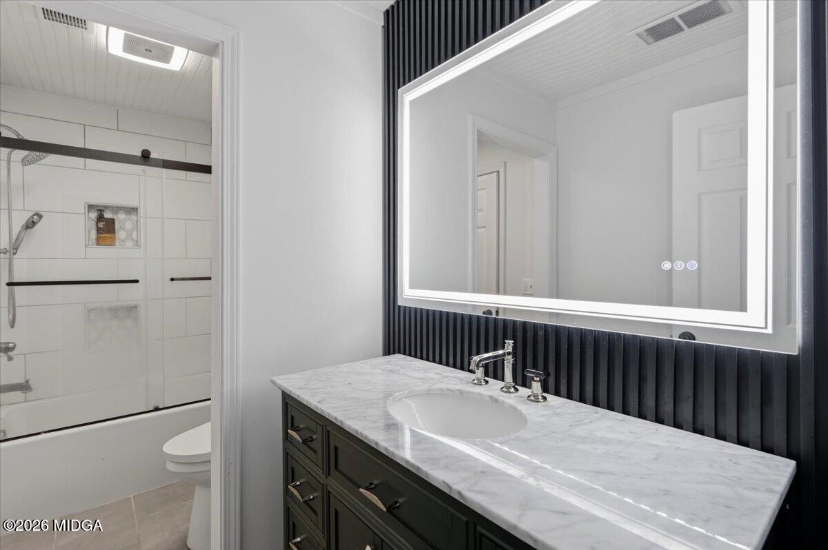 1783 Pate Road Macon, GA 31210 - Photo 24 of 46 Upstairs Full Bathroom