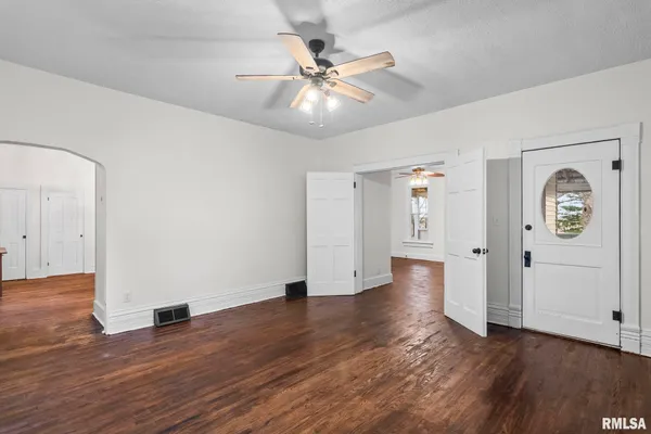 $285,000 | 4758 Sturdy Road, Rochester, IL 62563