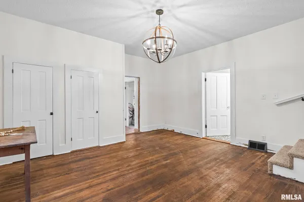 $285,000 | 4758 Sturdy Road, Rochester, IL 62563