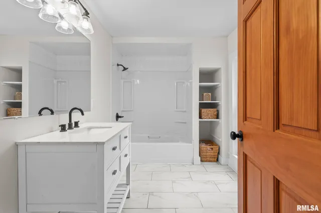 $312,922 | 4758 Sturdy Road, Rochester, IL 62563