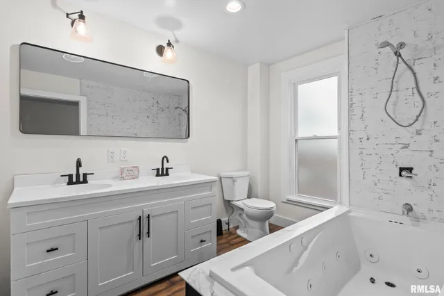 $312,922 | 4758 Sturdy Road, Rochester, IL 62563