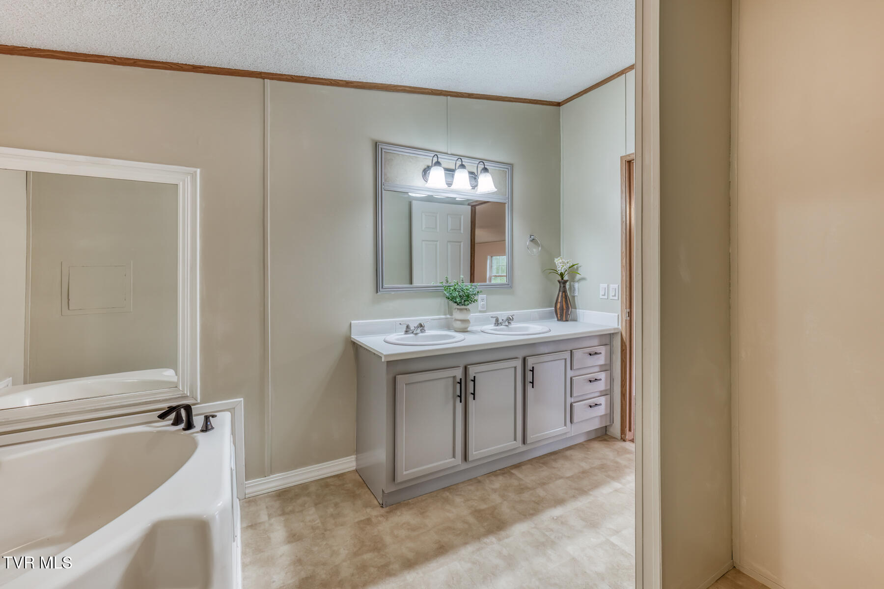 158 West Ridge Road Jonesborough, TN 37659 - Photo 25 of 50 158 W Ridge Rd-29