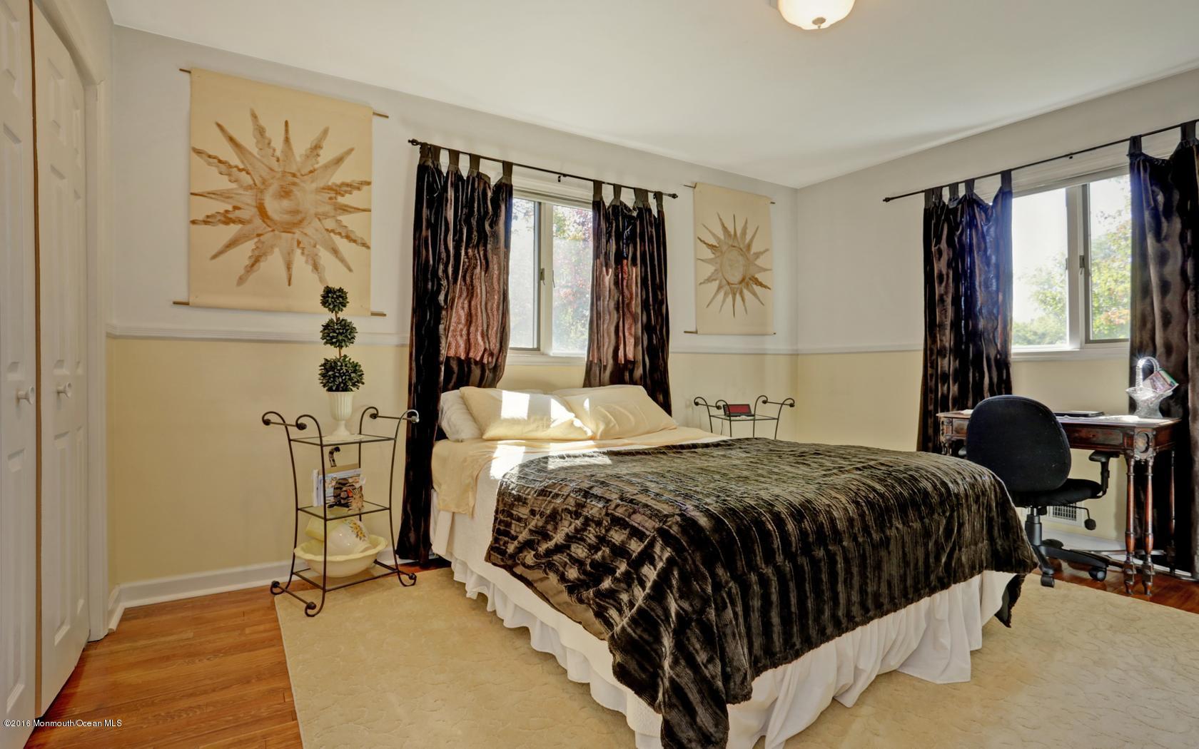 8 Barbara Terrace Middletown, NJ 07748 - Photo 23 of 31 Bdrm3