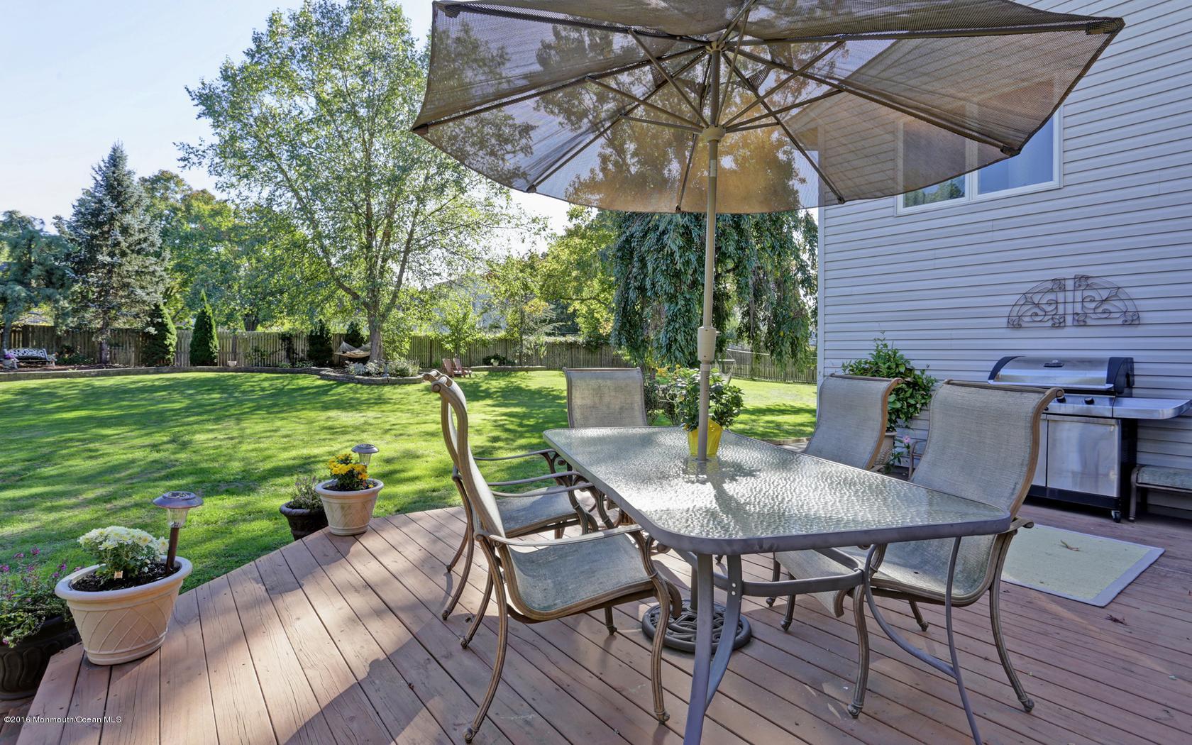 8 Barbara Terrace Middletown, NJ 07748 - Photo 27 of 31 Deck2