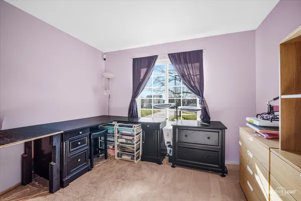 $275,000 | 746 Fieldcrest Drive, Unit B, South Elgin, IL 60177