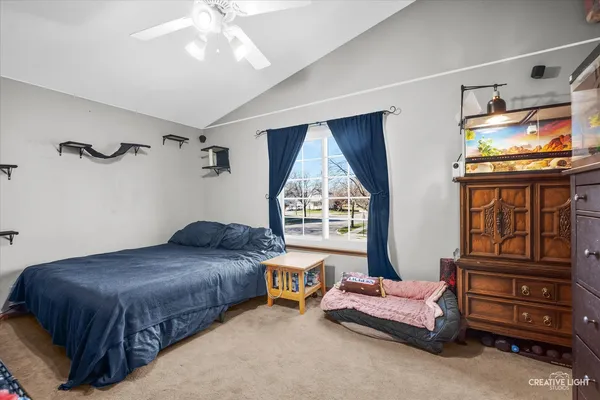 $275,000 | 746 Fieldcrest Drive, Unit B, South Elgin, IL 60177