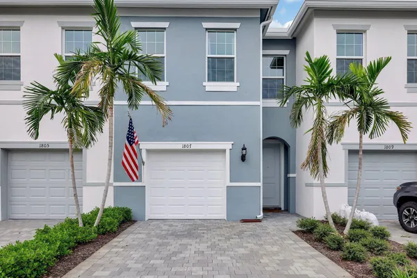 $3,100 | 1807 Southeast Ocean Cove Way, Stuart, FL 34996