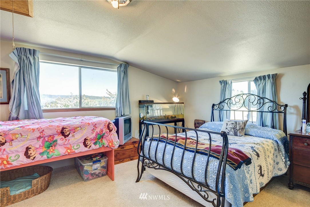 225 West Frostad Road Oak Harbor, WA 98277 - Photo 11 of 24 Gallery Image 11