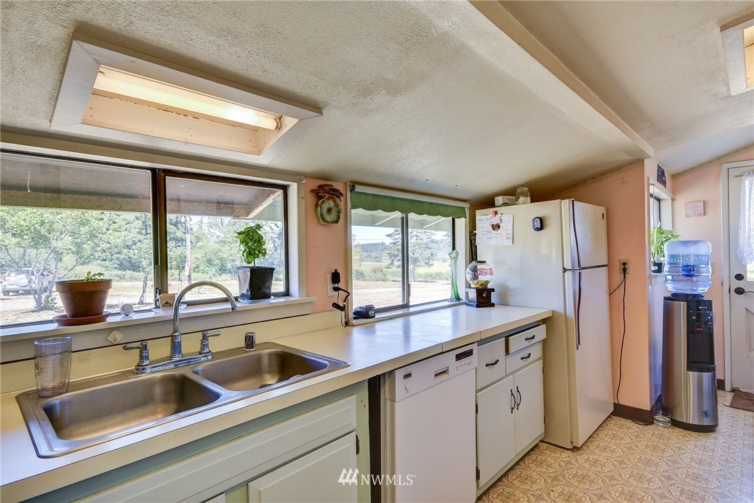 225 West Frostad Road Oak Harbor, WA 98277 - Photo 13 of 24 Gallery Image 13