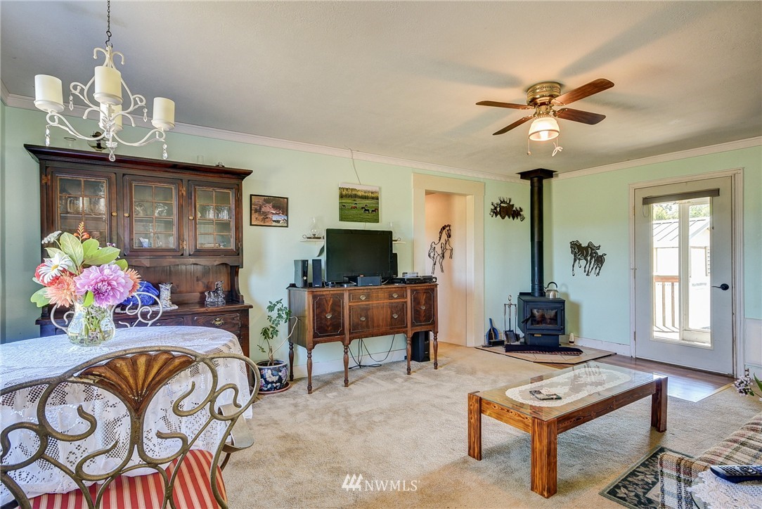 225 West Frostad Road Oak Harbor, WA 98277 - Photo 4 of 24 Gallery Image 4
