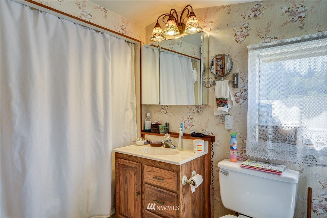 225 West Frostad Road Oak Harbor, WA 98277 - Photo 6 of 24 Gallery Image 6