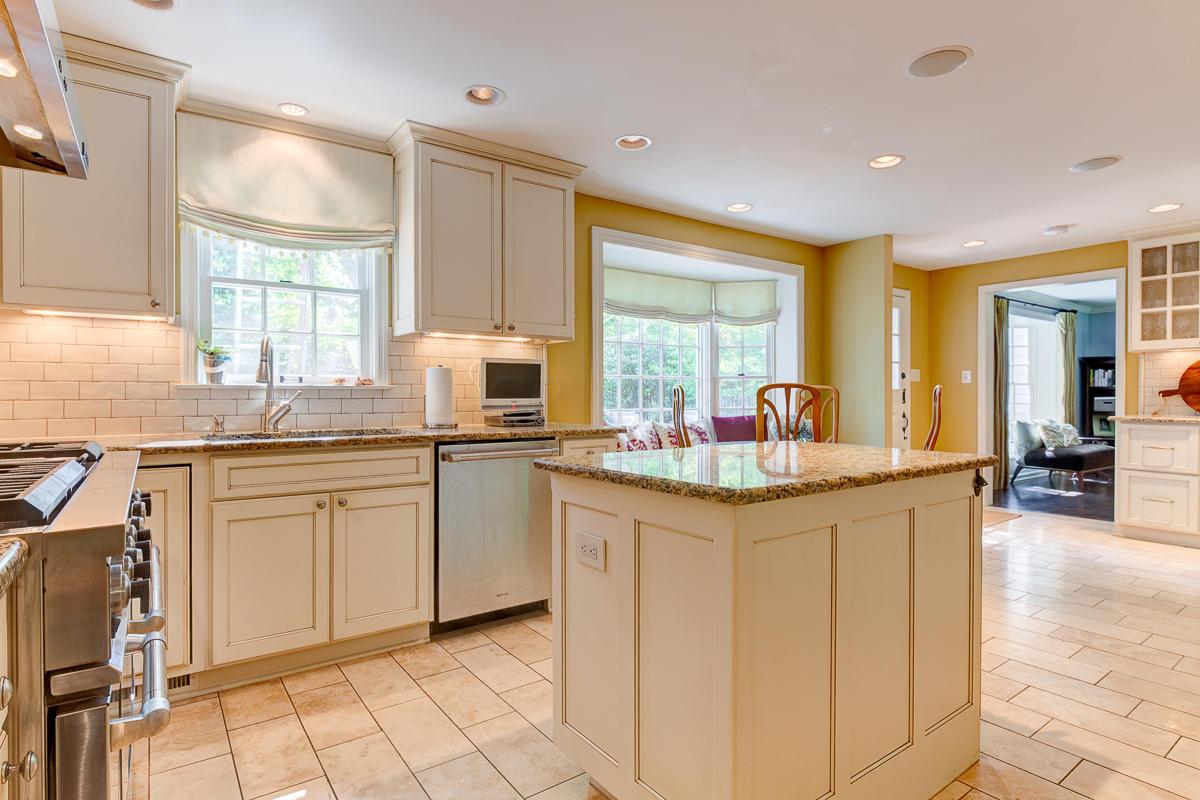 116 Preston Road Columbus, OH 43209 - Photo 12 of 35