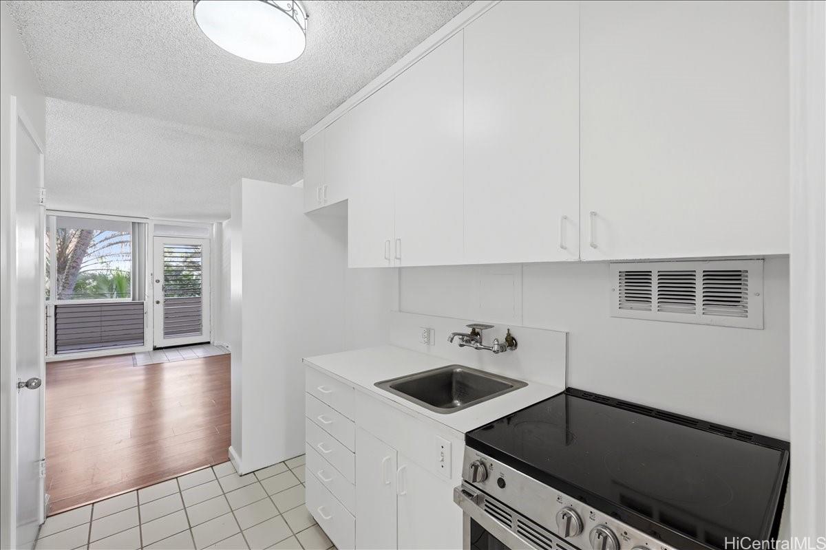 425 Ena Road, Unit 207B Honolulu, HI 96815 - Photo 7 of 25