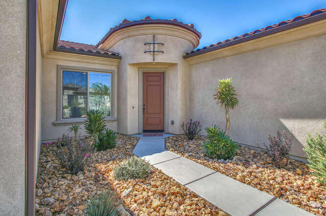 21 Riesling Rancho Mirage, CA 92270 - Photo 32 of 53 a view of entryway with garden