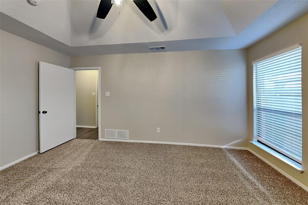 6741 Ridgetop Road North Richland Hills, TX 76182 - Photo 9 of 18 Gallery Image 9