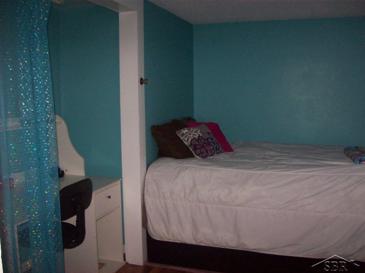 9851 Garfield Road Freeland, MI 48623 - Photo 3 of 6 31276071-2.JPG