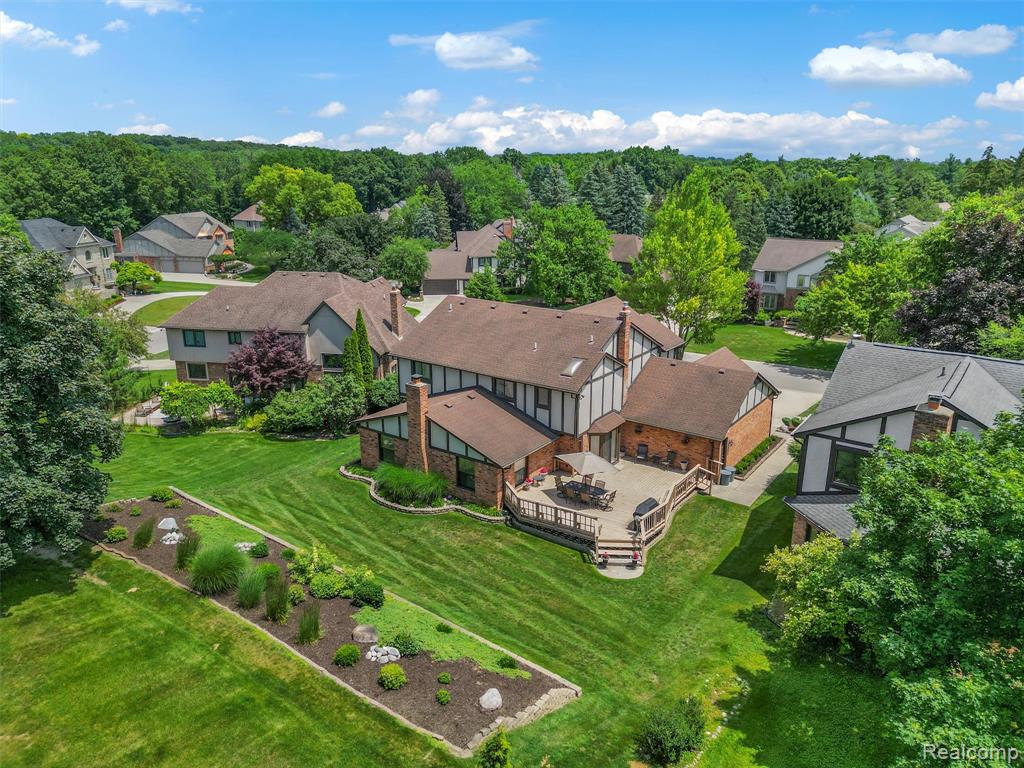 1732 Rapids Way Rochester Hills, MI 48309 - Photo 36 of 37