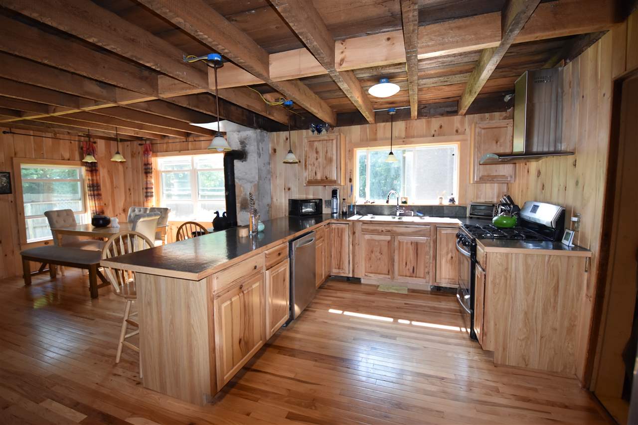 533 Rockydale Road Bristol, VT 05443 - Photo 3 of 29