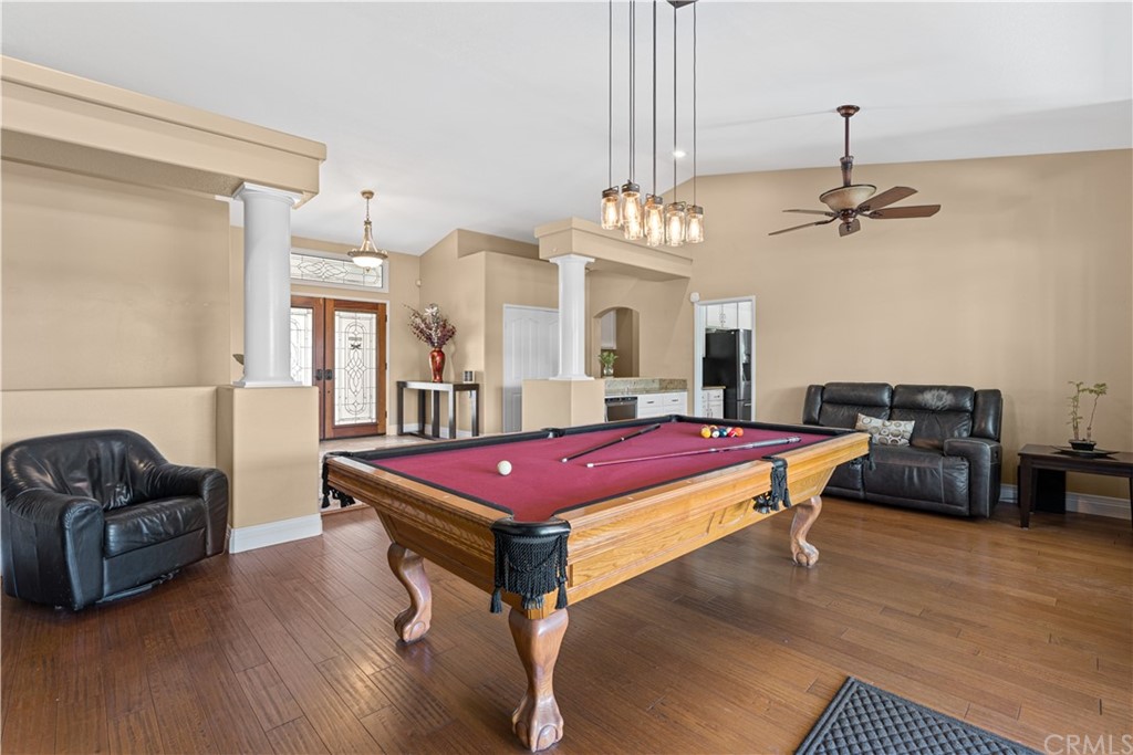 1879 Apostle Lane Riverside, CA 92506 - Photo 11 of 49 Great room