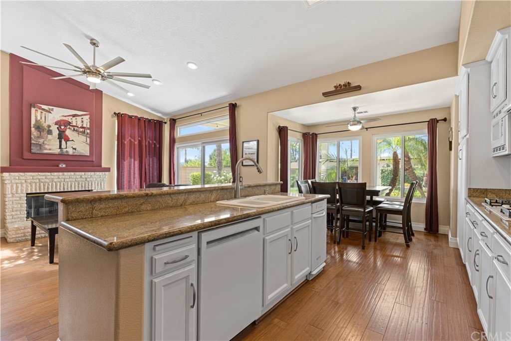 1879 Apostle Lane Riverside, CA 92506 - Photo 14 of 49 Kitchen