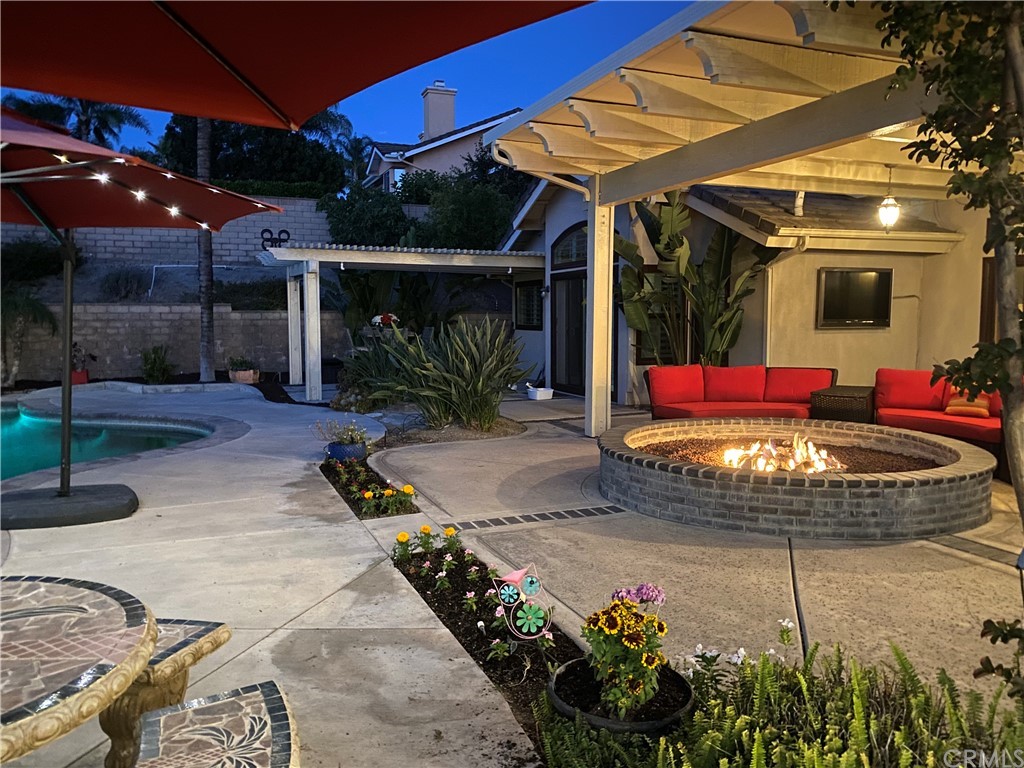 1879 Apostle Lane Riverside, CA 92506 - Photo 37 of 49 Outdoor living space