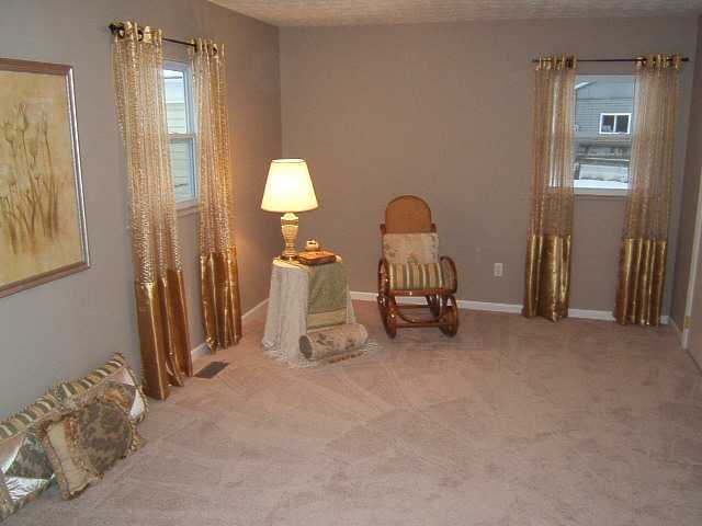 5109 Drivemere Road Hilliard, OH 43026 - Photo 5 of 15 Gallery Image 5