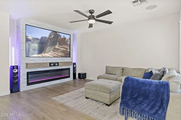$699,999 | 20996 North 82nd Lane, Peoria, AZ 85382