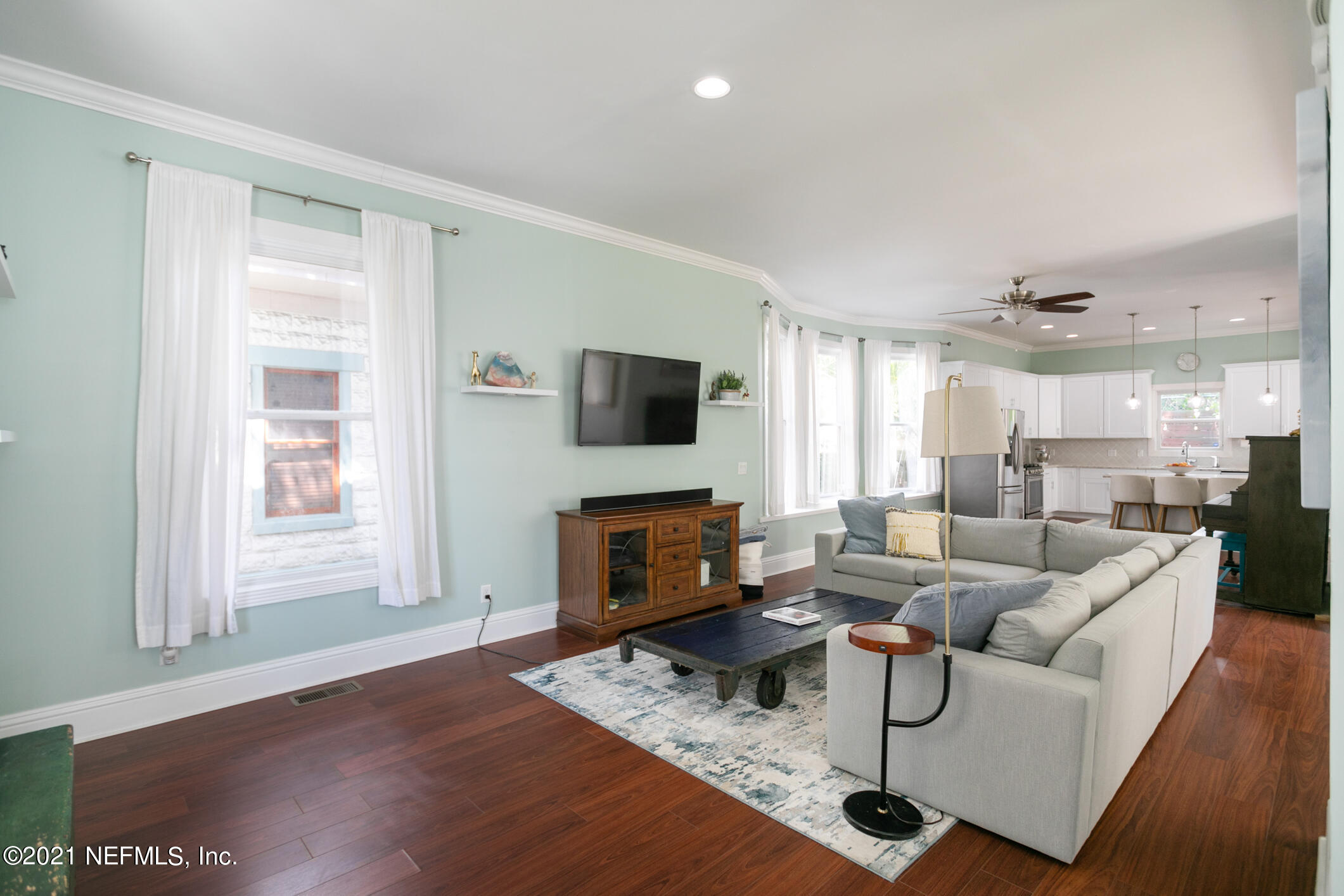 423 Walnut Court Jacksonville, FL 32206 - Photo 15 of 57 423 Walnut Ct (15).jpg-FULL