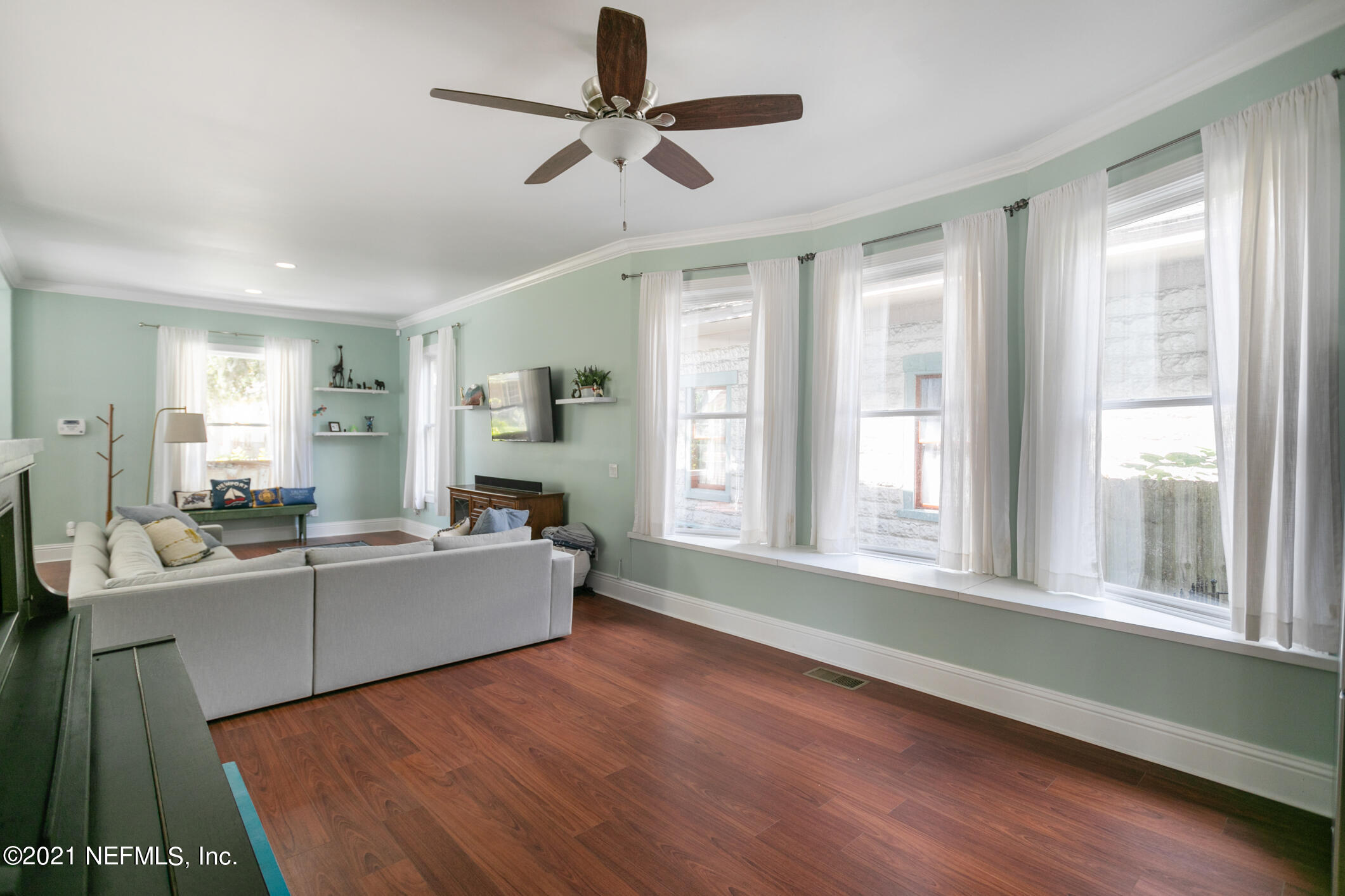 423 Walnut Court Jacksonville, FL 32206 - Photo 18 of 57 423 Walnut Ct (18).jpg-FULL