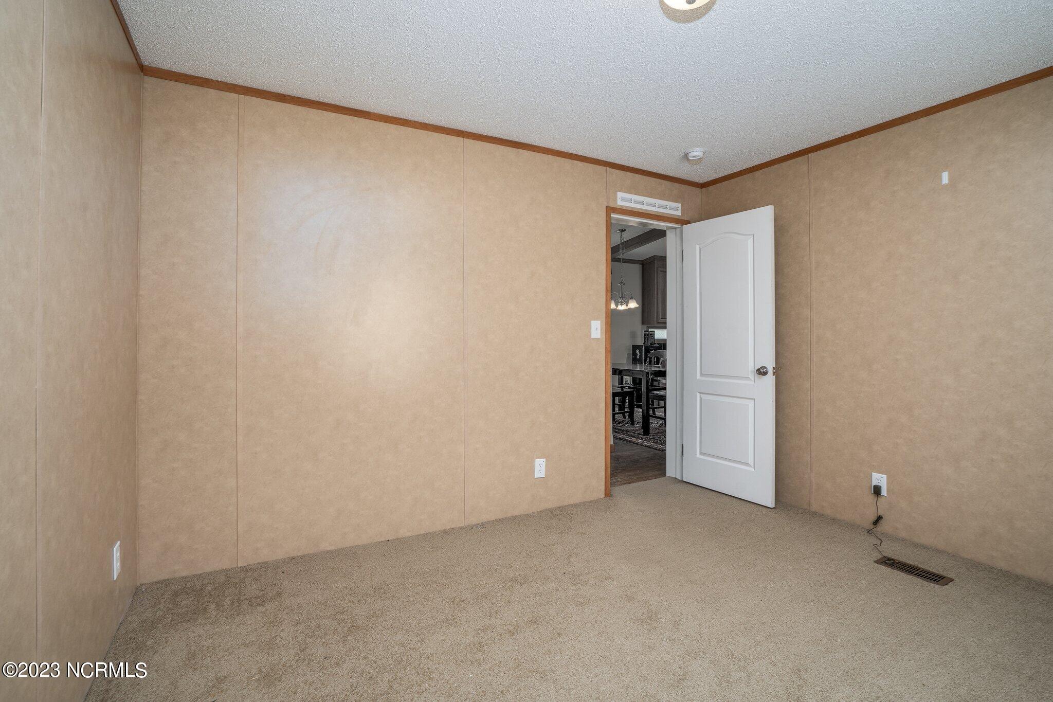 6102 Morningside Road Lucama, NC 27851 - Photo 19 of 27 020-6102MorningsideRoad-Wilson-NC-27893-