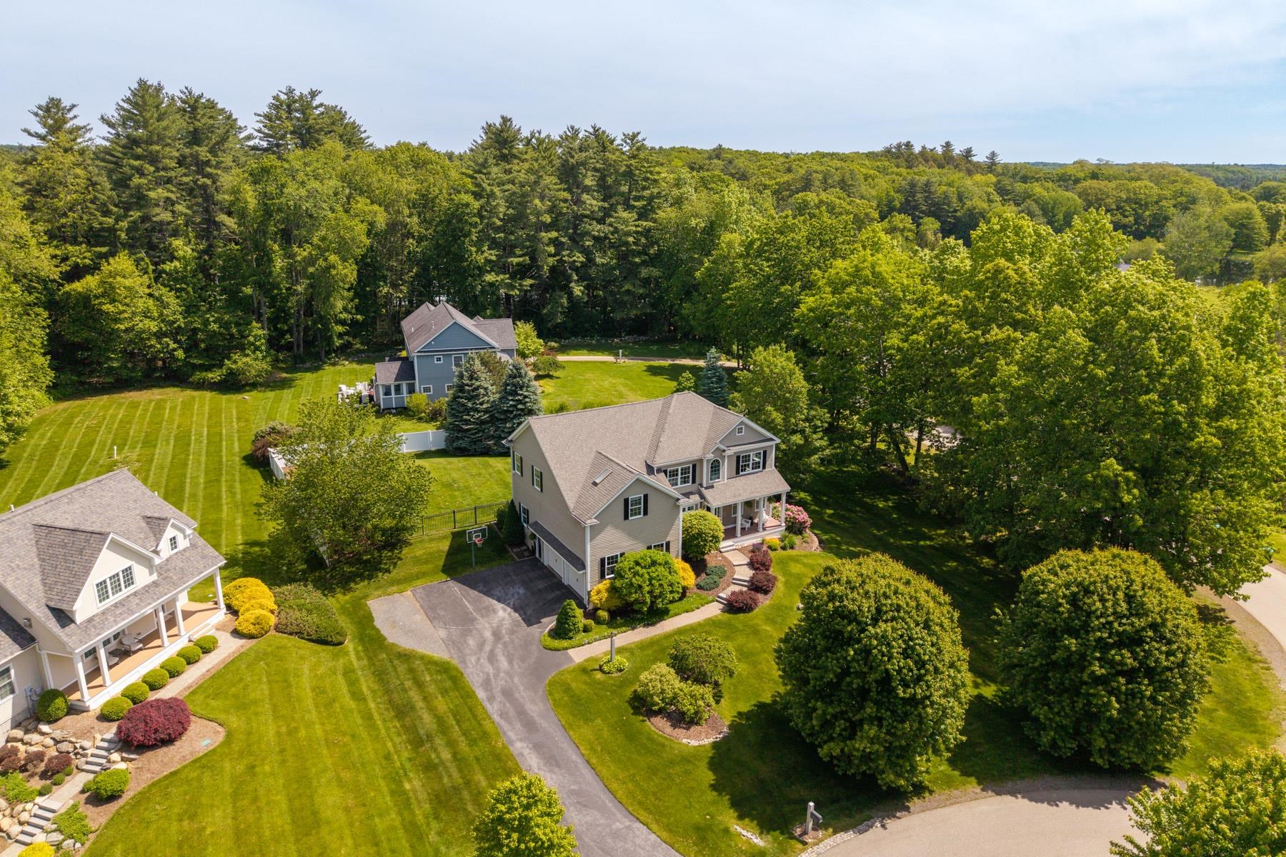 8 Heron Way Stratham, NH 03885 - Photo 11 of 52